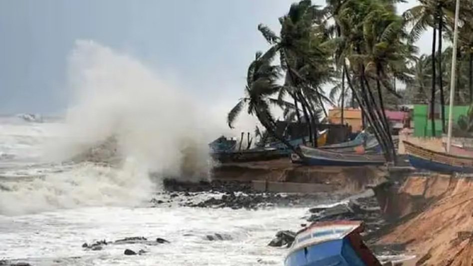 ദാന ചുഴലിക്കാറ്റ് ഇന്ന് രാത്രിയോടെ ഒഡീഷയിൽ തീരംതൊടും; കൊൽക്കത്ത വിമാന സർവ്വീസുകൾ നിർത്തിവെയ്ക്കും