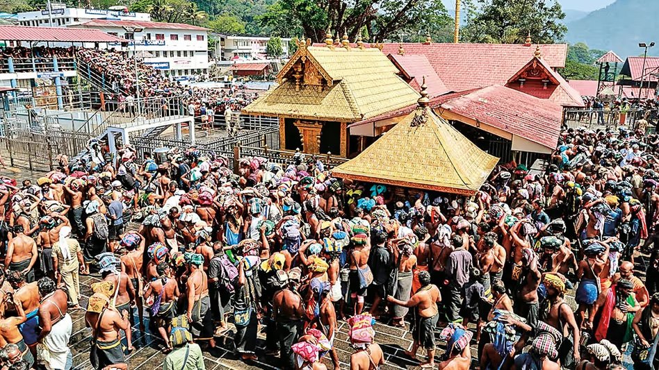 ശബരിമല തീർത്ഥാടകർ ആധാർ കാർഡ് മറക്കരുത്; ദേവസ്വം ബോർഡിൻ്റെ അറിയിപ്പ് 